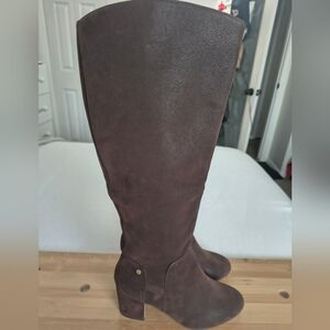 Bella Vita Kassidy II Embossed Block Heel Knee-High Size 7.5 W